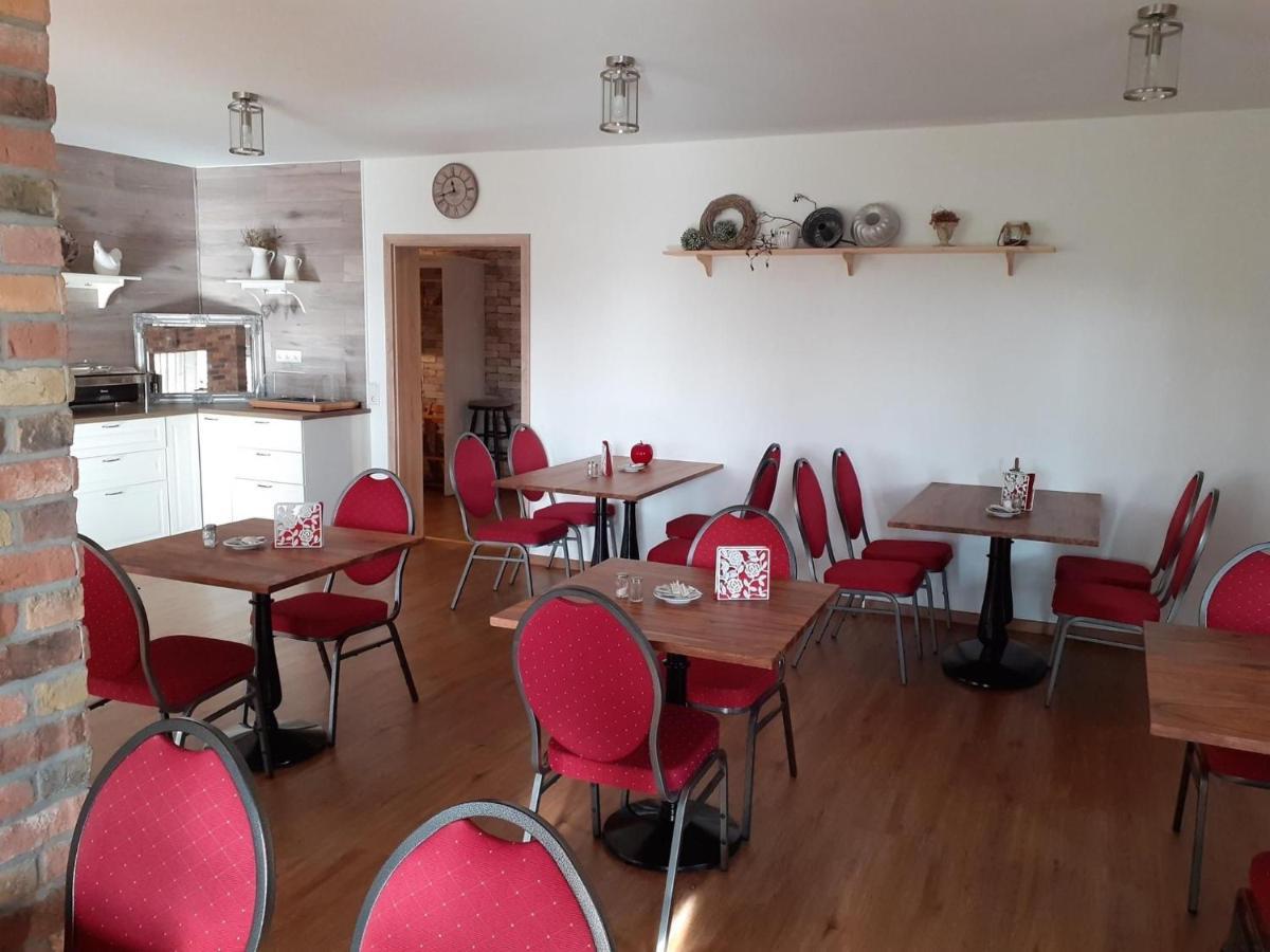 Landhaus Zum Mushof Hotel Wethen Bagian luar foto