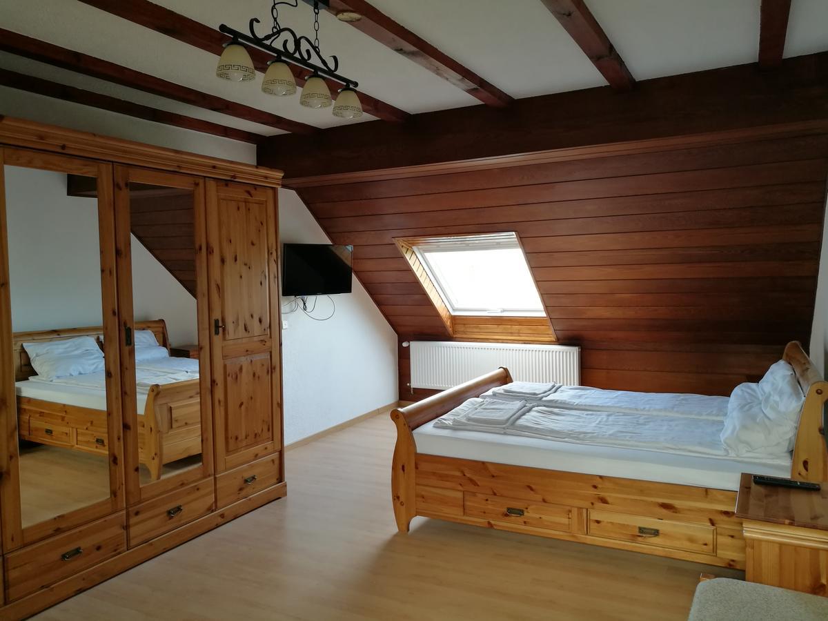 Landhaus Zum Mushof Hotel Wethen Bagian luar foto