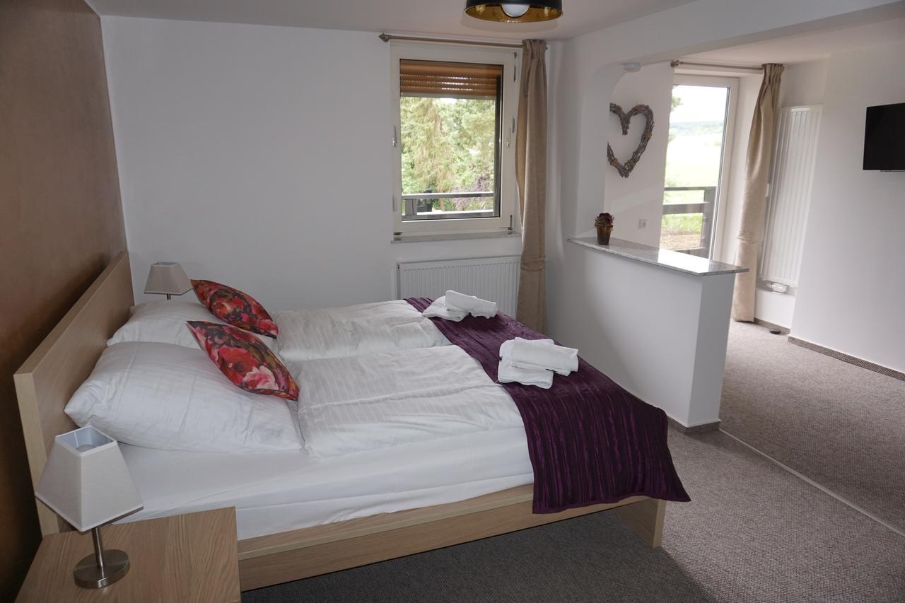 Landhaus Zum Mushof Hotel Wethen Bagian luar foto