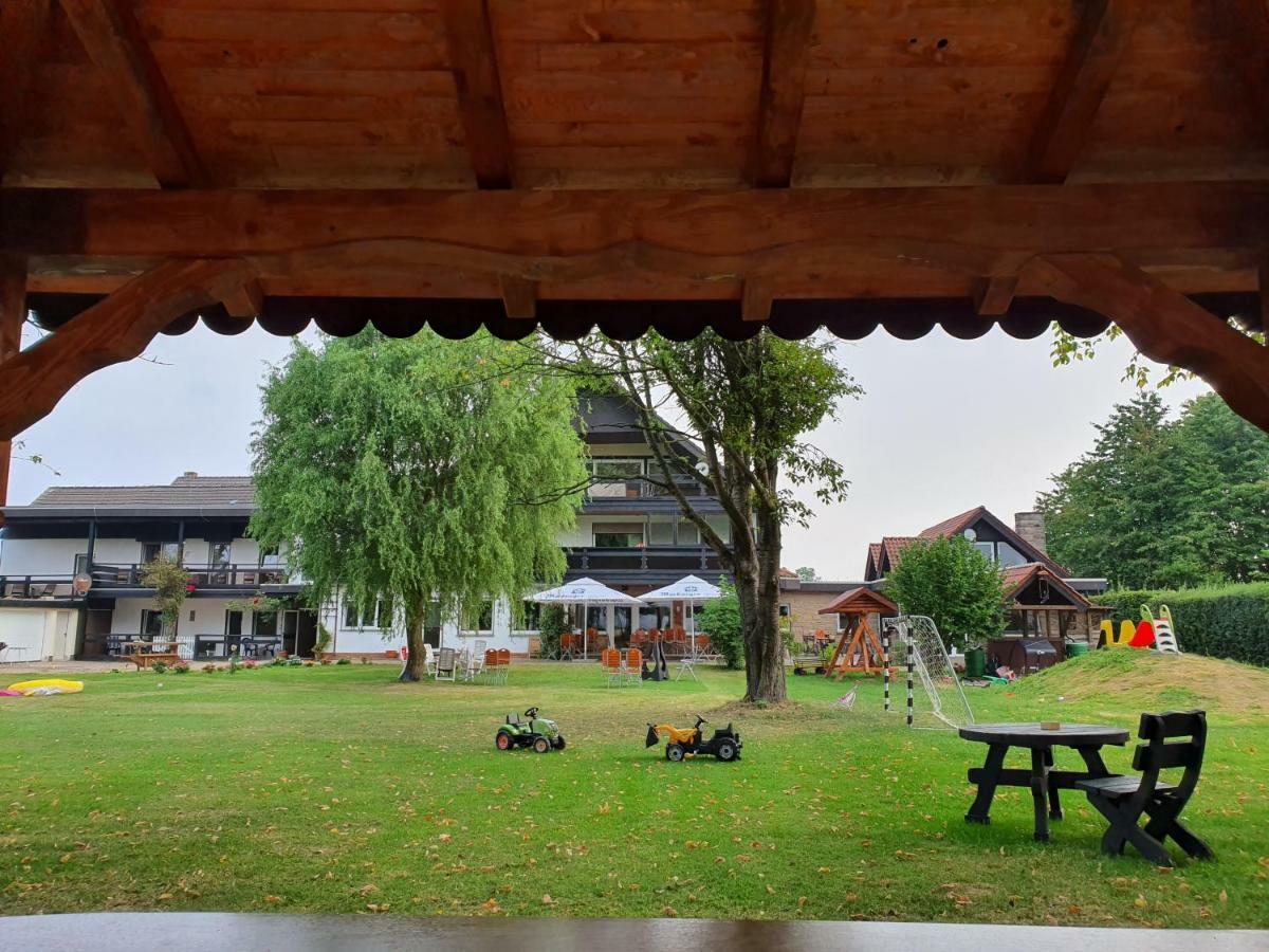 Landhaus Zum Mushof Hotel Wethen Bagian luar foto