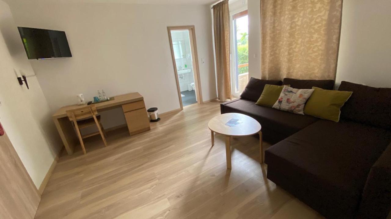 Landhaus Zum Mushof Hotel Wethen Bagian luar foto