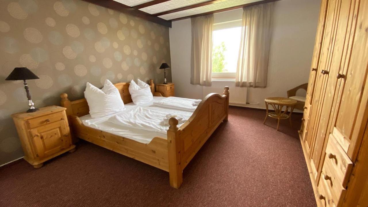 Landhaus Zum Mushof Hotel Wethen Bagian luar foto